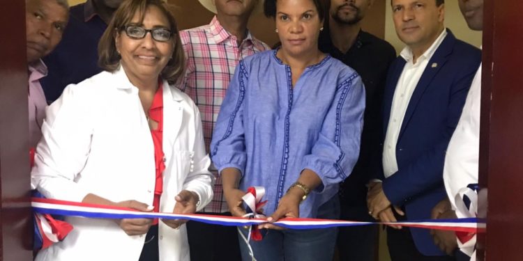 Dejan en funcionamiento unidad de rayos X en Hospital de Yamasá