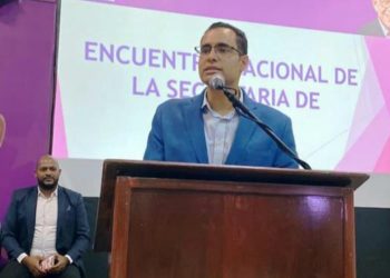 Juan Ariel Jiménez describe como triste la realidad del sistema educativo en la presente gestión de Gobierno