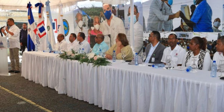 Gobierno inicia en Haina Plan de Titulación de Terrenos