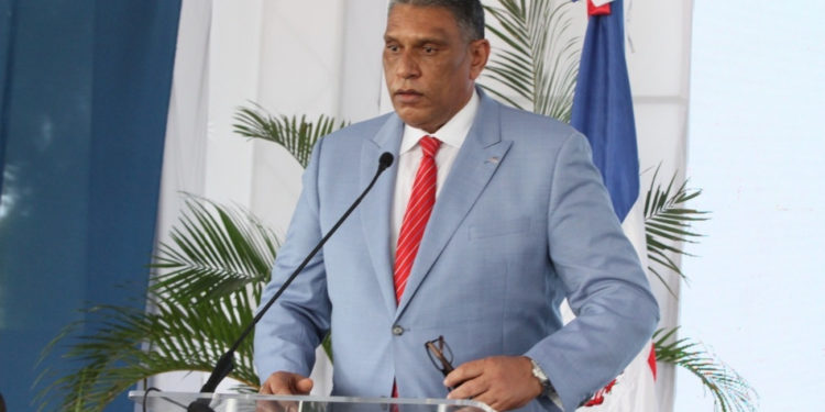 Ministro de Interior y Policía advierte que desde el Gobierno no se permitirá que desaprensivos alteren la paz y el orden del país