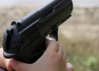 Niño de 12 años mata de un tiro a su abuelo en Villa Coral