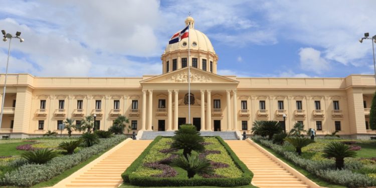 Poder Ejecutivo hace cambios en el alto mando policial