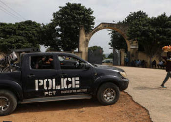 Liberan a 35 adolescentes sometidas a esclavitud sexual en una «fábrica de bebés» en Nigeria