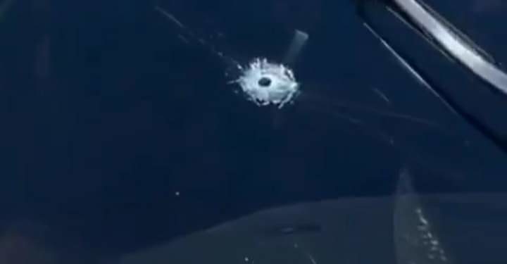 Matan hombre mientras conducia en Las Américas, SDE