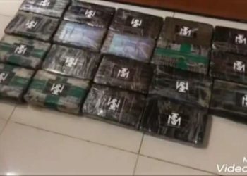 DNCD arresta a hombre con 19 paquetes presumiblemente cocaína en SDE