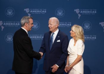 Presidentes Abinader y Joe Biden intercambian saludos en marco de la Cumbre de Las Américas