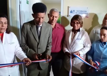 Hospital Robert Reid abre área facturación en laboratorio para evitar largas filas de usuario