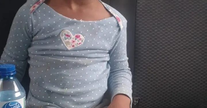 CONANI busca familiares de niña extraviada en Verón-Punta Cana