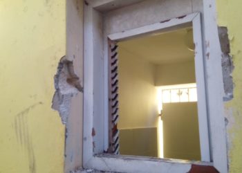 Desconocidos penetran a una iglesia y se llevan hasta los manteles en La Romana