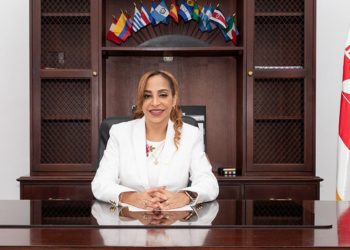 Embargan cuentas bancarias del Inposdom por supuesto incumplimiento pago de vacaciones a servidores de carrera