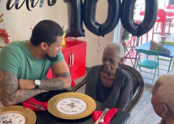 Lápiz Conciente celebra los 100 años de Palín