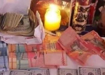 Mujer le entrega más de dos millones de pesos a “brujos” para que se lo multipliquen
