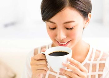 Cinco beneficios de tomar una taza de café por la mañana