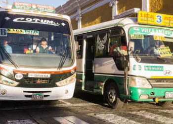 El choque de un autobús que se quedó sin frenos en Perú se salda con más de 40 heridos, casi la mitad menores