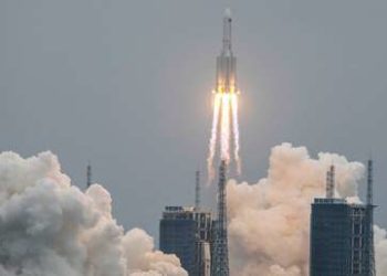 Fragmentos de un cohete caerán a la Tierra este fin de semana, pero aún no se sabe dónde exactamente