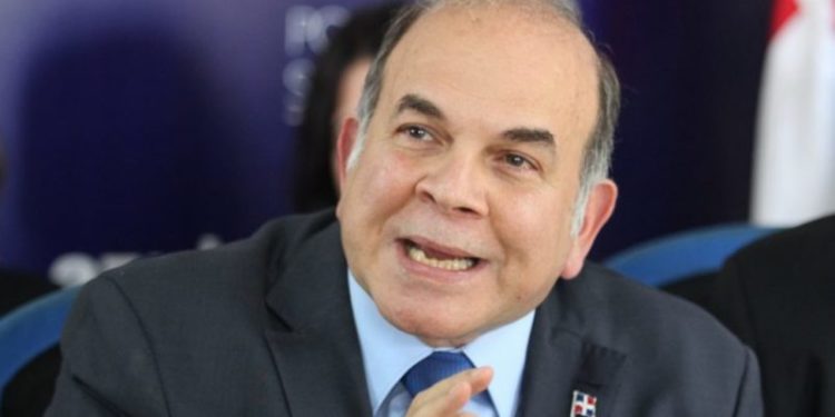 Pelegrín Castillo llama a marchar contra la haitianización en el país