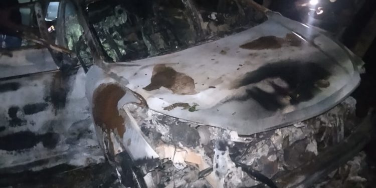 PN informa el hallazgo de una jeepeta quemada en Los Grayumos, Monte Plata