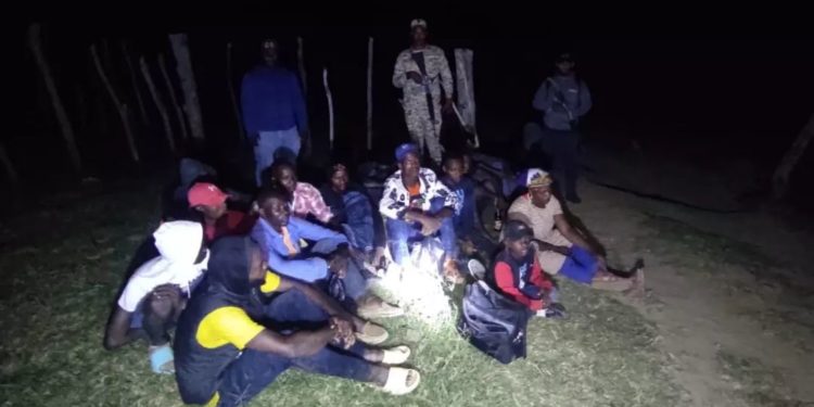CESFronT detiene 19 nacionales haitianos por encontrarse en estatus migratorio irregular.
