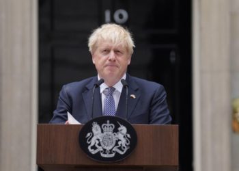 El británico Boris Johnson renuncia como primer ministro en medio de un escándalo