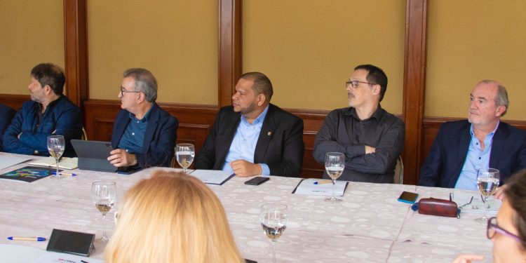 Alcalde Carlos Guzmán desarrolla compleja agenda de trabajo en Bogotá, Colombia