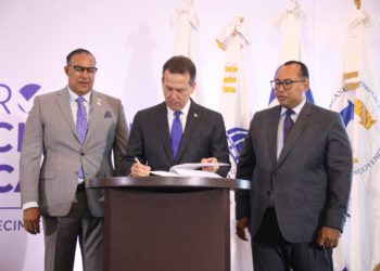 CODOCA celebra segundo foro nacional y firma pacto para fomentar una cultura de calidad en el país