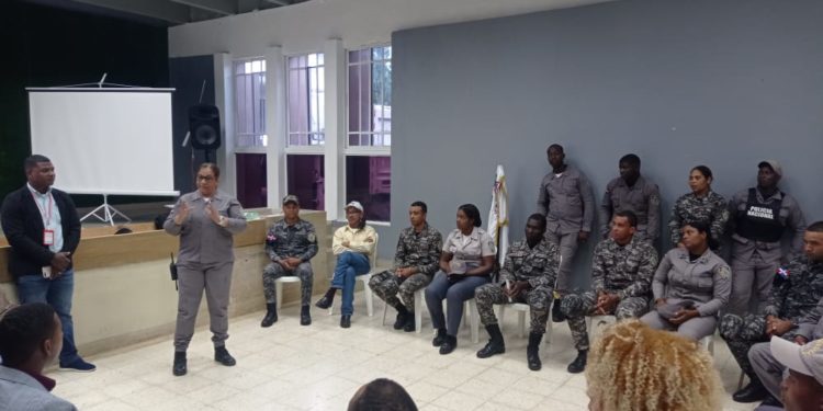 Policía Nacional y Comité de los Derechos Humanos en Monte Plata reafirman trabajo por el bienestar de la provincia