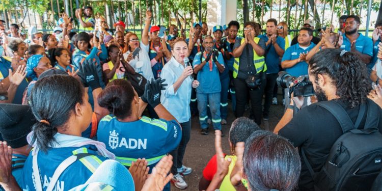 Alcaldía realizó este domingo masivo operativo de aseo en todo el Distrito Nacional