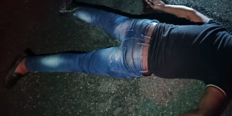 Matan un joven dentro una vivienda donde supuestamente operaba un punto de droga en La Canela, Santiago