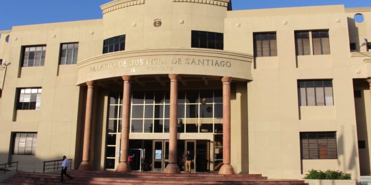 Condenan a 30 años a un hombre que mató a otro a la salida de tribunal de menores