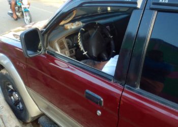 Encuentran una persona muerta dentro de su vehículo en Yamasá