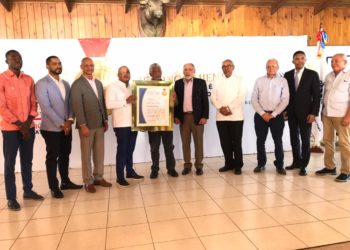 Regional 17 de Educación entrega “Reconocimiento al Mérito Magisterial 2022”