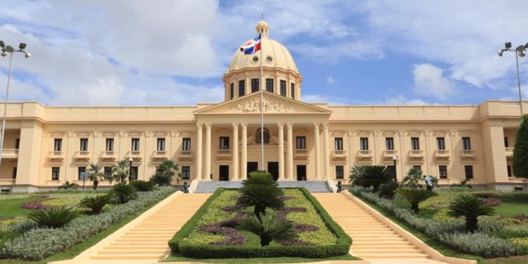 Presidente Abinader promulga ley propuesta por la Suprema Corte que habilita la justicia digital