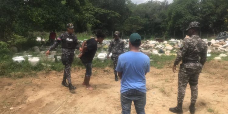 Hieren joven cuando supuestamente robaba pintura en Jarabacoa