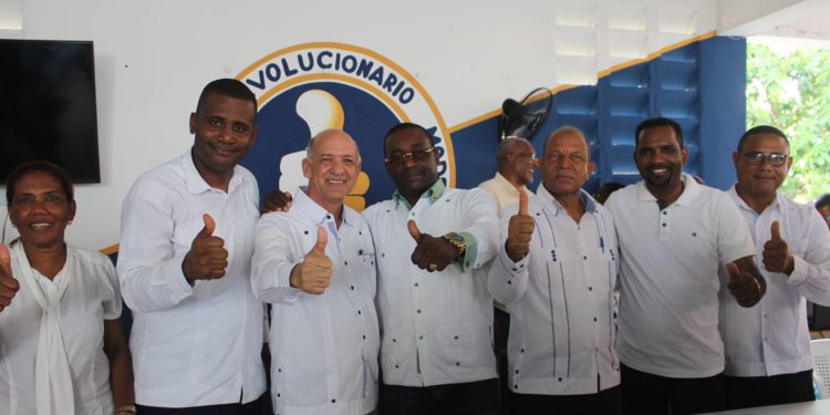 Reeligen a Isidro Torres presidente del PRM en Santo Domingo Norte