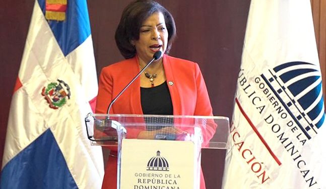 Ministerio de Educación imparte taller sobre el impacto del programa de inglés como segunda lengua