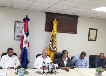 Solicitan suspender proceso de licitaciones de pan y galletas llevadas por INABIE por presuntas irregularidades