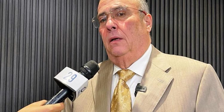 Charles Mariotti: «El Gobierno está propiciando un circo sin pan y con el miedo de la gente a salir de sus casas»