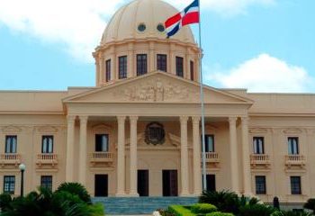 Gobierno revisa detalles del presupuesto 2023