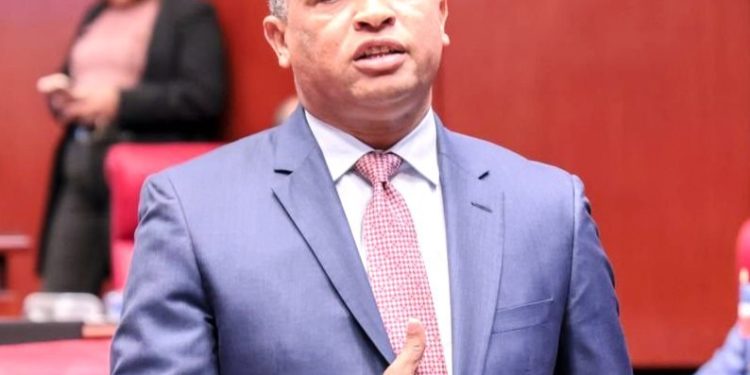 Yvan Lorenzo denuncia que el Gobierno del PRM tiene el récord de mayor número de obras anunciadas y con menos ejecución