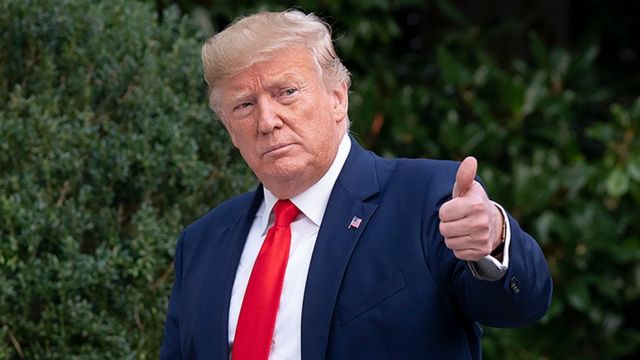 Republicanos exigen ver la declaración jurada que justificó el registro de la mansión de Trump por el FBI