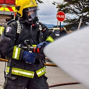Fuego por fuga de gas deja cuatro heridos en La Romana