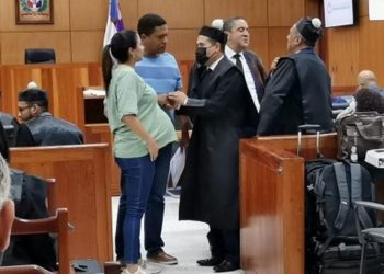 Dictan prisión preventiva y presentación periódica contra implicados en caso Antipulpo