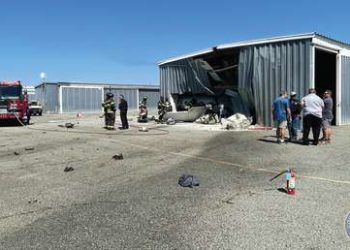 Varios muertos al chocar dos avionetas cuando intentaban aterrizar en un aeropuerto de California