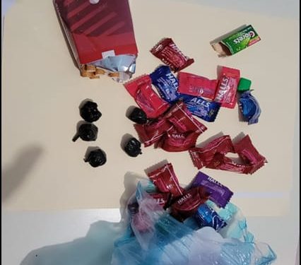 Apresan hombre intentando introducir presunta droga a cárcel de Esperanza