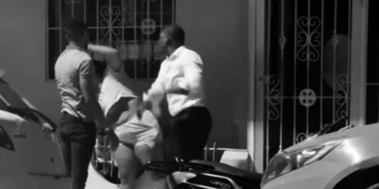 Capturan hombre que agredió mujer en Villa Altagracia
