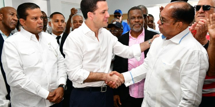 Mochotrán reitera respaldo al presidente de la República en transformación del transporte