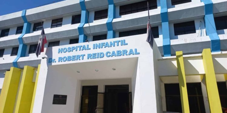 Unos 100 niños serán intervenidos en hospital Robert Reid Cabral con problemas de otorrinolaringología