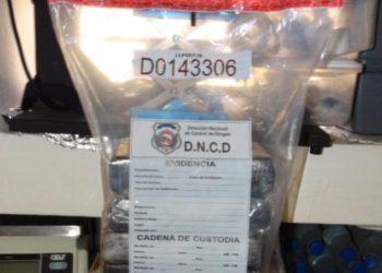 DNCD detiene hombre con cuatro kilos presumiblemente cocaína en SDE