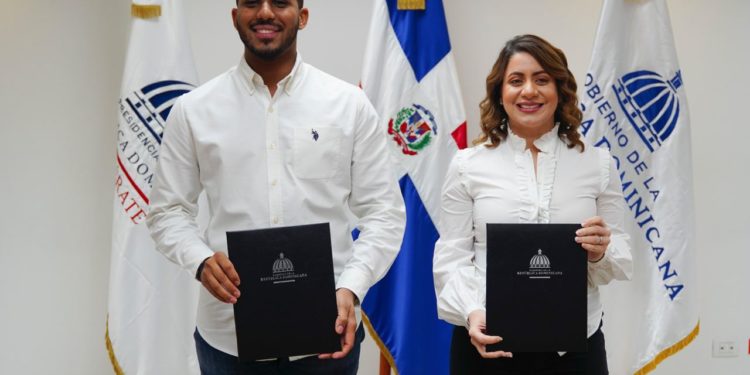 Juventud y Supérate firman alianza para impulsar más oportunidades a favor de los jóvenes de RD
