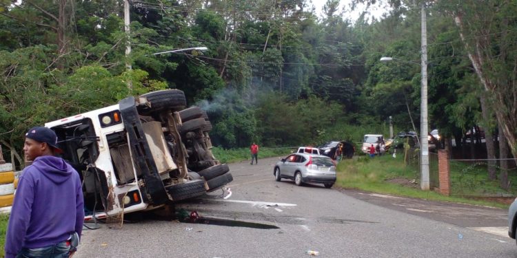 Dos muertos en accidente de tránsito en la carretera Jarabacoa – La Vega
